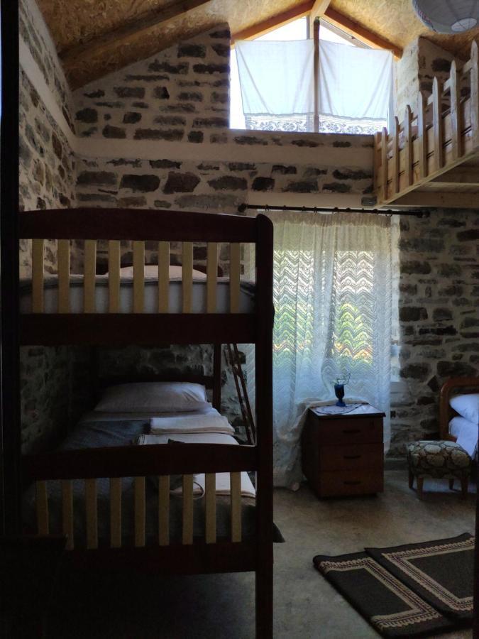 Villa Stone House à Kelcyre Extérieur photo
