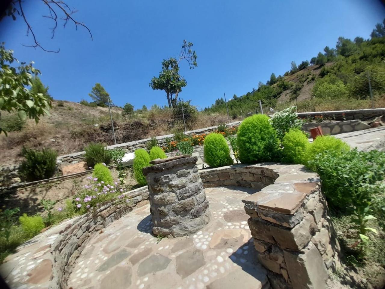 Villa Stone House à Kelcyre Extérieur photo