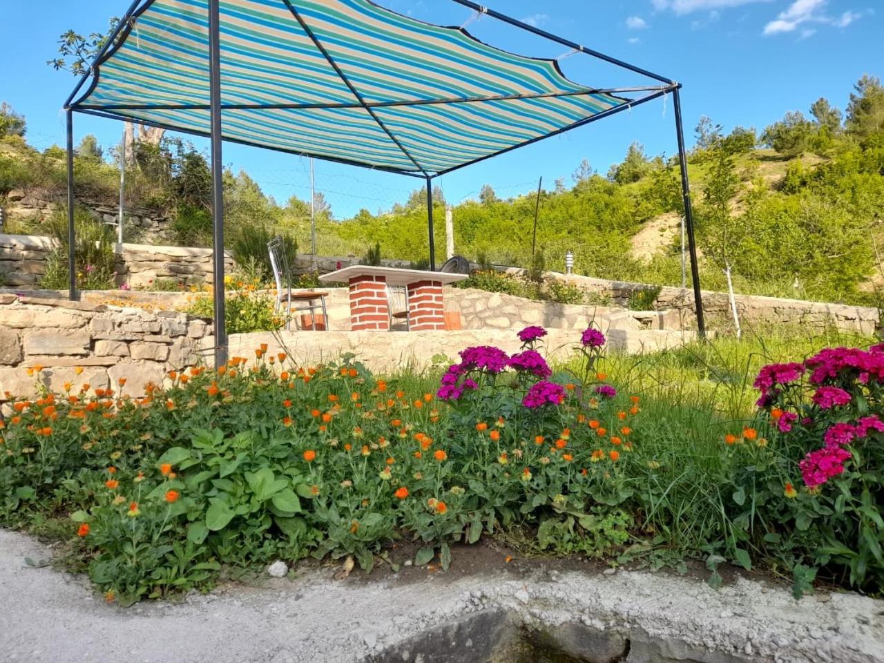 Villa Stone House à Kelcyre Extérieur photo